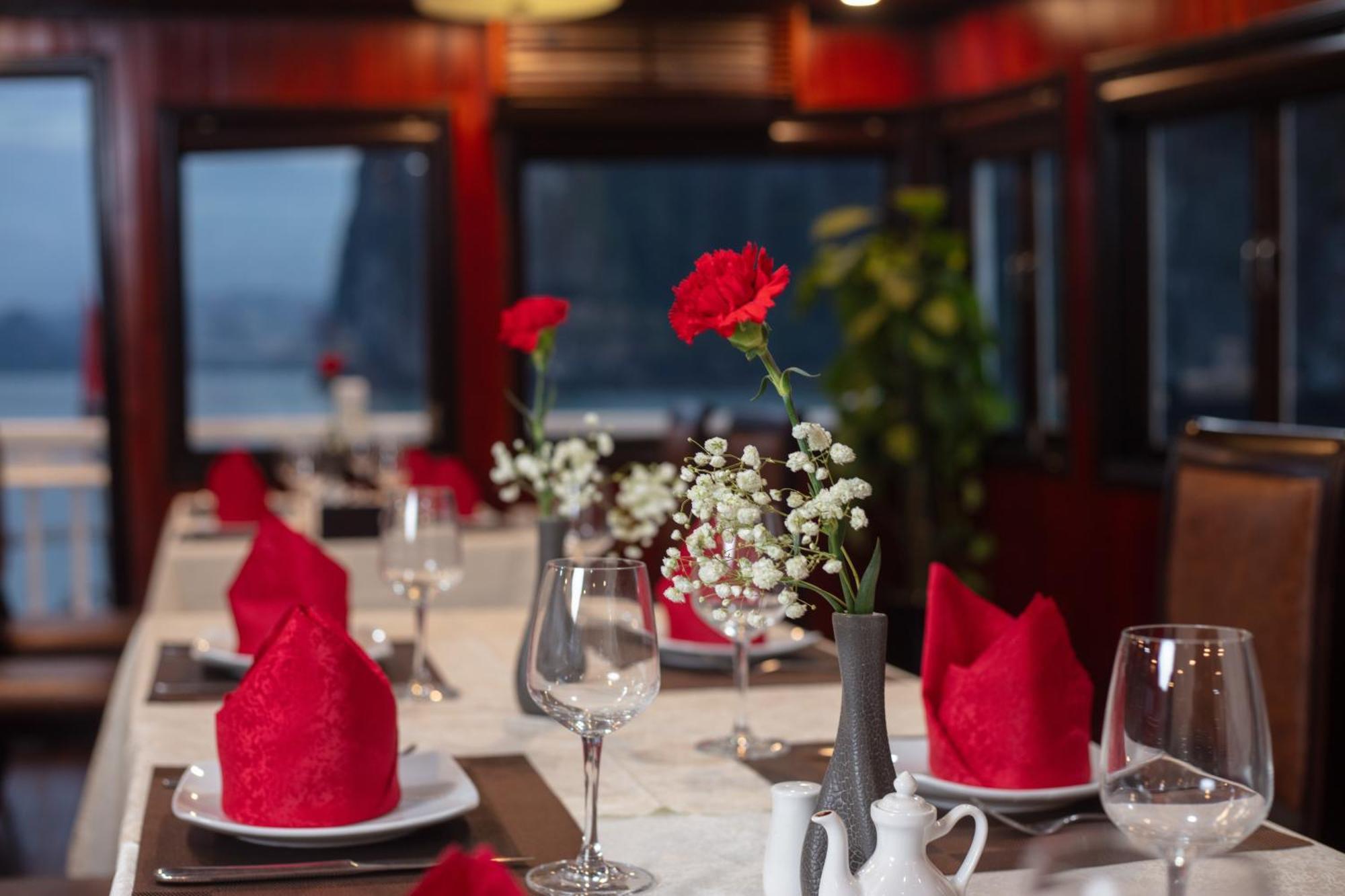 ホテル Ruby Cruise ハロン エクステリア 写真